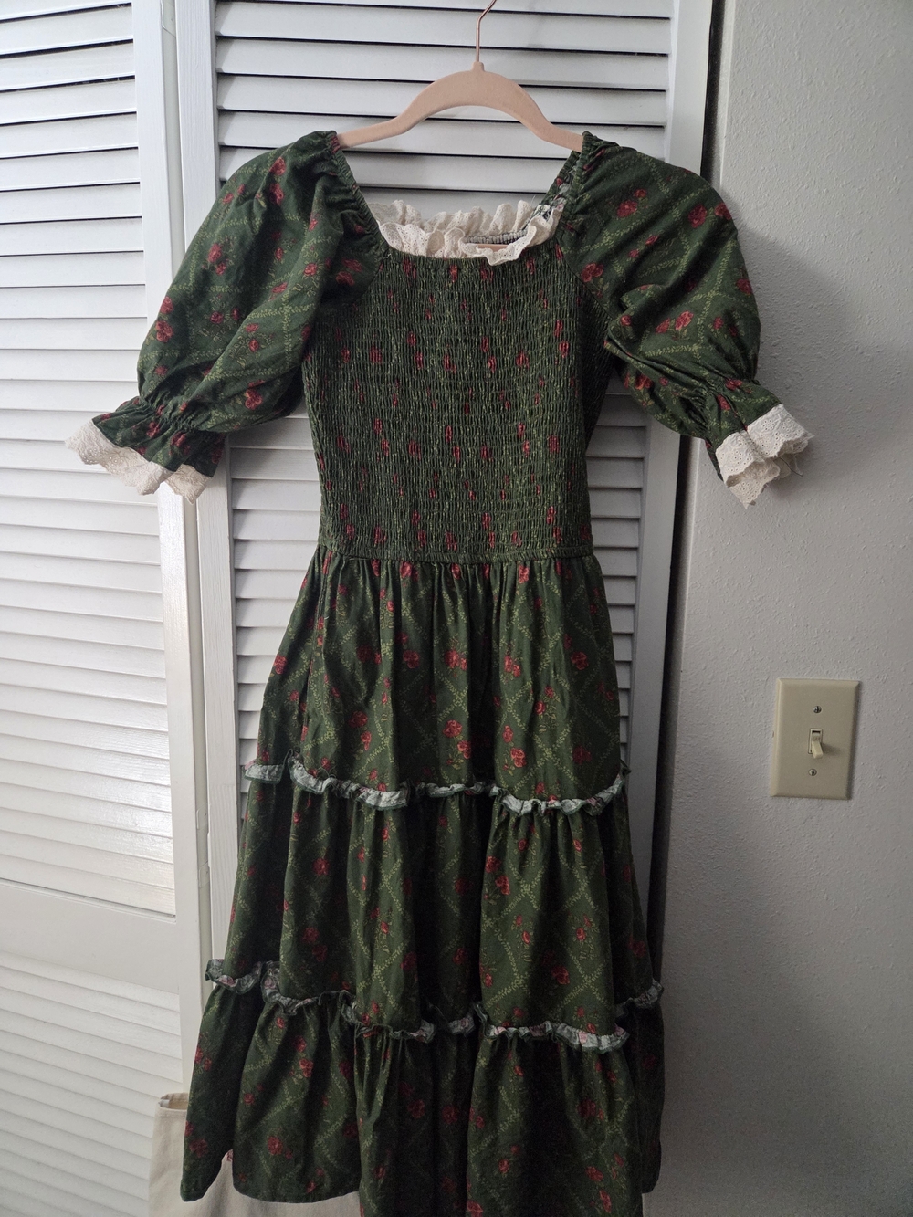 Ivy City Co Girl's  Green Floral Puff-Sleeve The Eve Dress